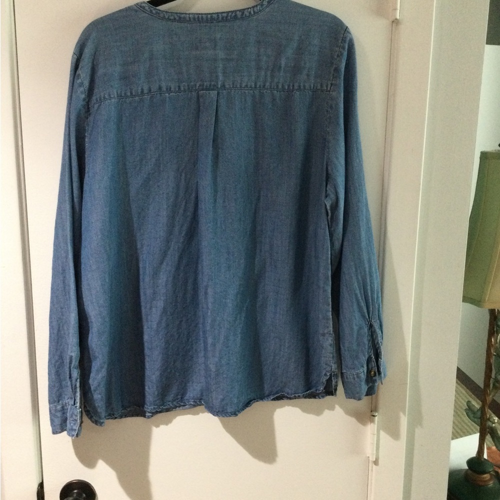 Chambray Button Henley Shirt - Light Blue - Picture 3 of 5